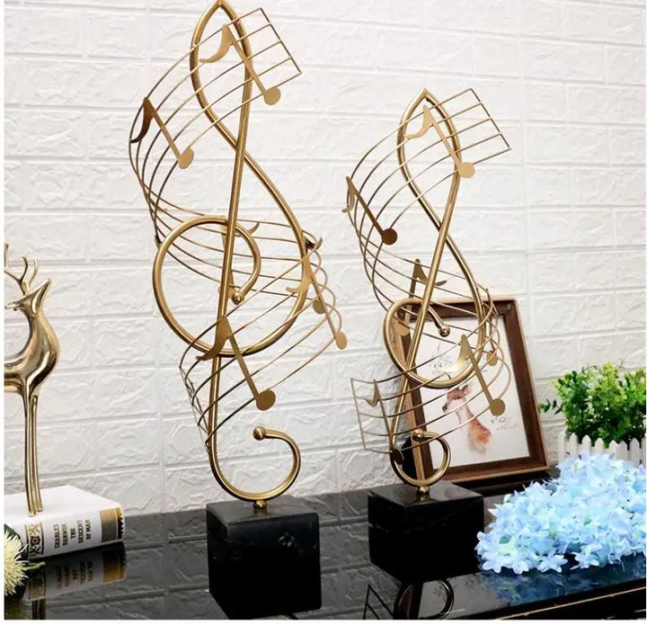 European Creative Luxury Wrought Iron Accessories Art Home Livingroom Figurines Crafts Hotel Office Desktop Ornaments Decoration